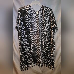 Black and White Kimono - One size